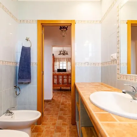 Casa Manolo بيت للعطل